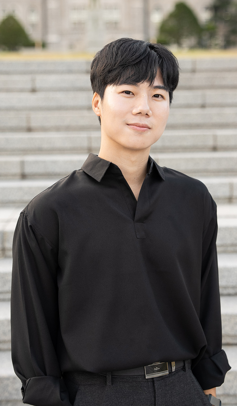 24세 | 용찬우 - AMORE STORIES